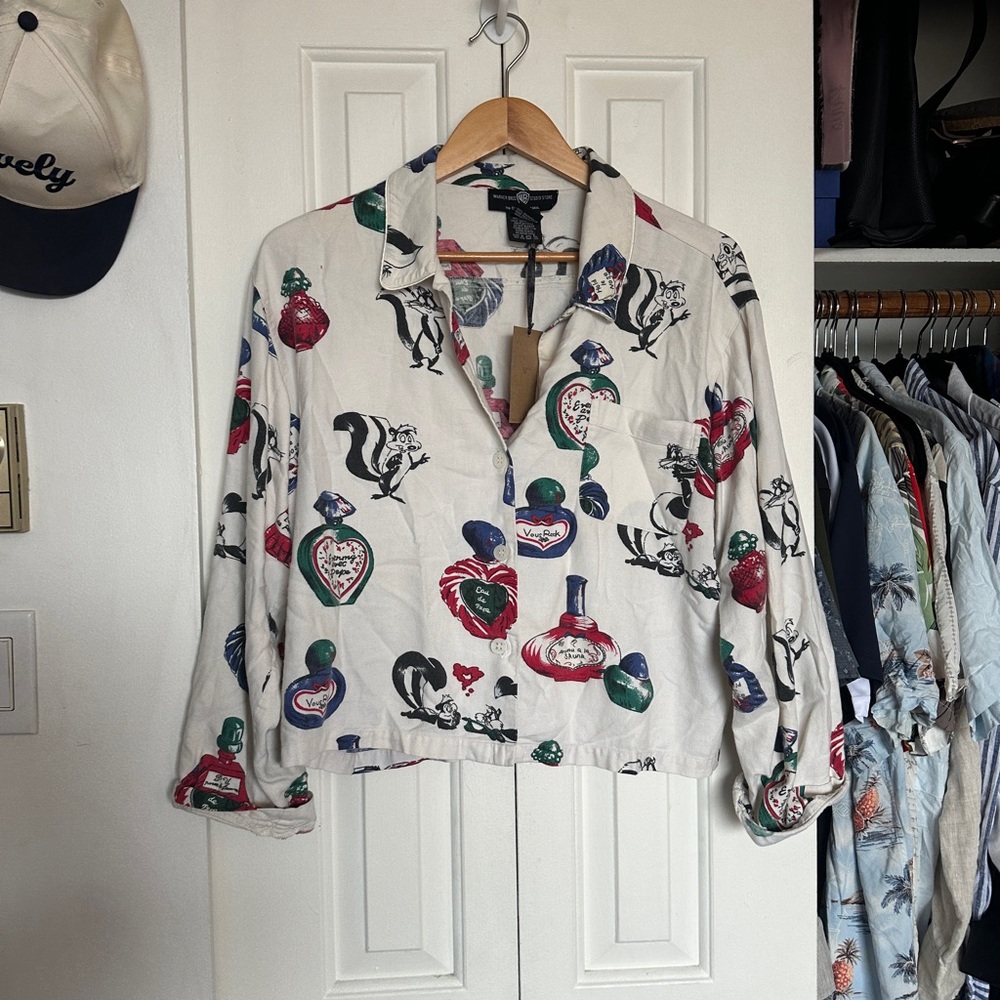 Vintage Warner brothers White Button Down Shirt with Skunk and Perfume Bottle